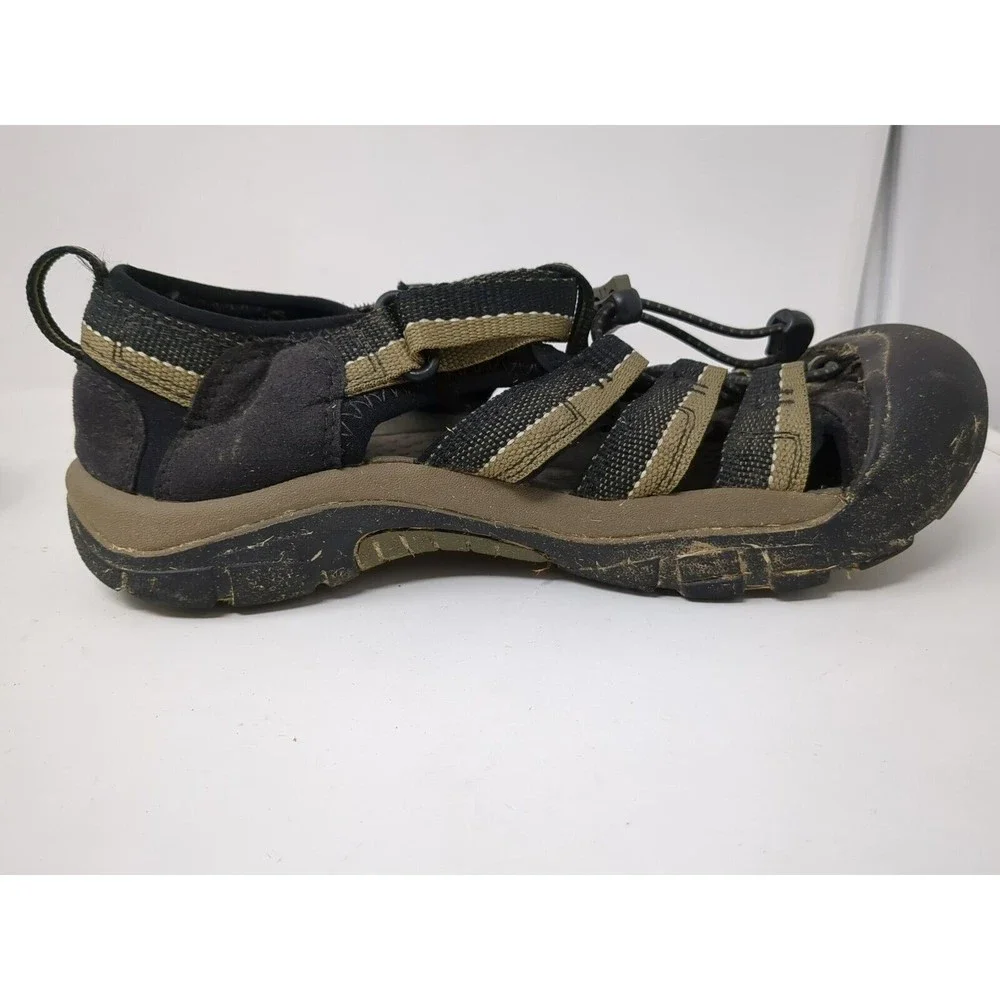 KEEN Sandals Newport H2 Youth‎ Size 6 Waterproof Hiking Water Sport Shoes 9212